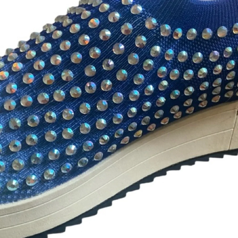 KENNETH COLE Reaction Rhinestone Sneakers Size 9 NEW